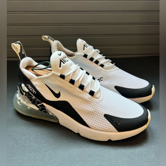 Nike Air Max 270 Floral Black & White Womens Size 9 It feels better at a size 8 - Picture 1 of 13
